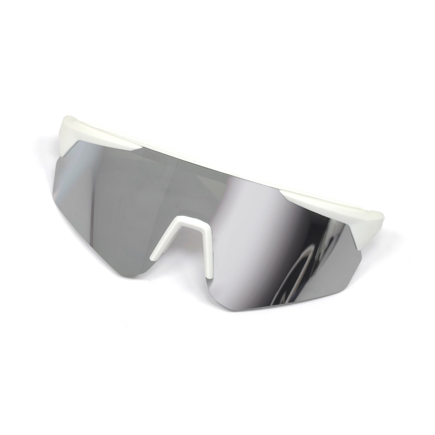 SENBONO QY-PRO2 smart glasses are the first choice. The large frame and colored polarized lenses can effectively block the glare of the sun and easily cope with scenes such as cycling and mountaineering.